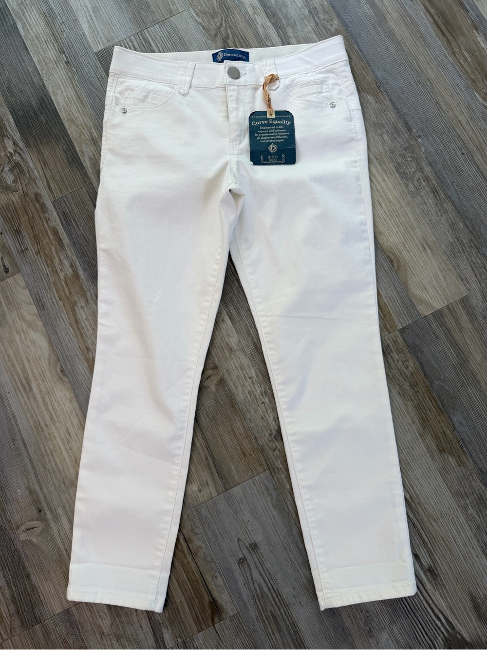 Democracy White Ankle Crop Stretch Jeans
